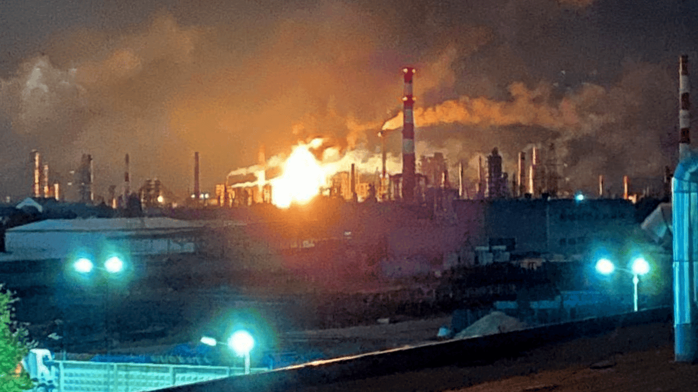 Фото: последствия удара украинских беспилотников по Рязанскому НПЗ