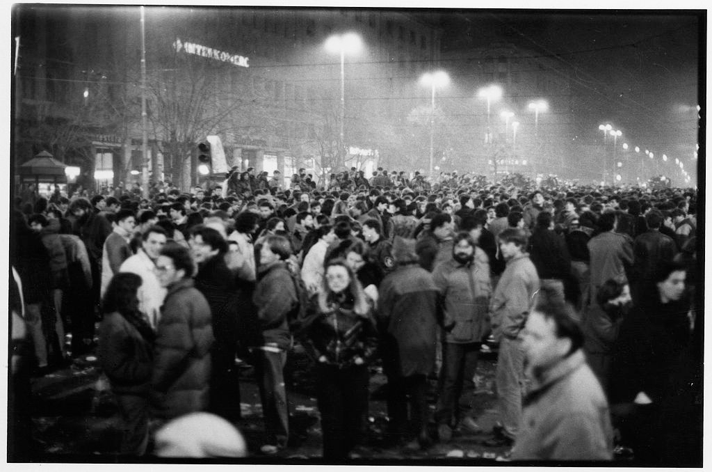 Демонстранты в Белграде, 1991 год.